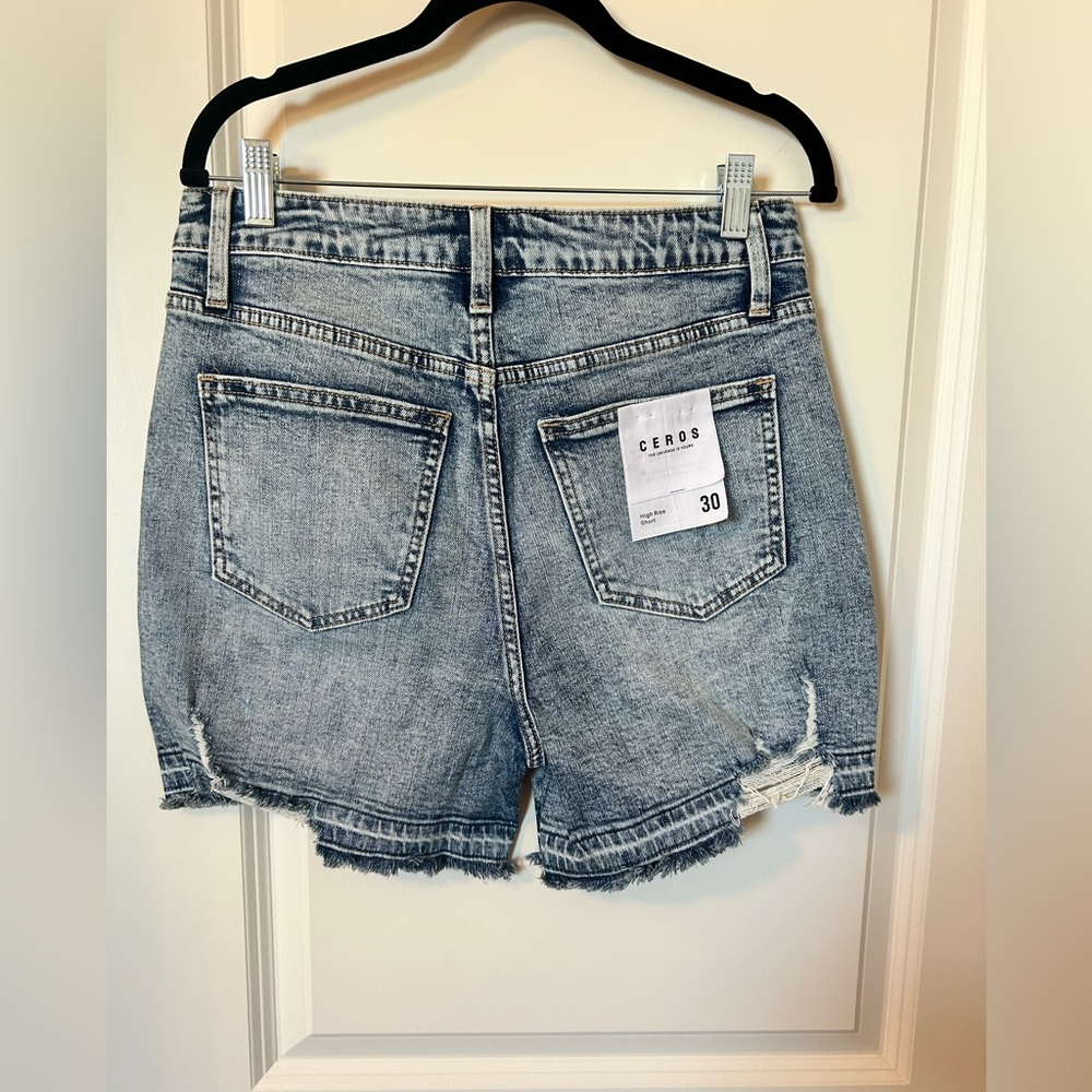 Ceros High Rise Acid Wash Jean Short - Picture 3 of 7